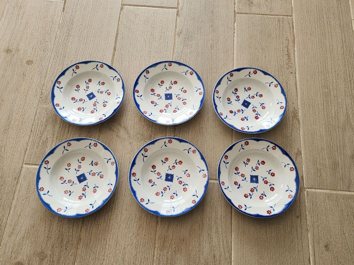 Vintage deep plates Lucienne VF Paris