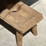 Side table in blond teak openwork tray