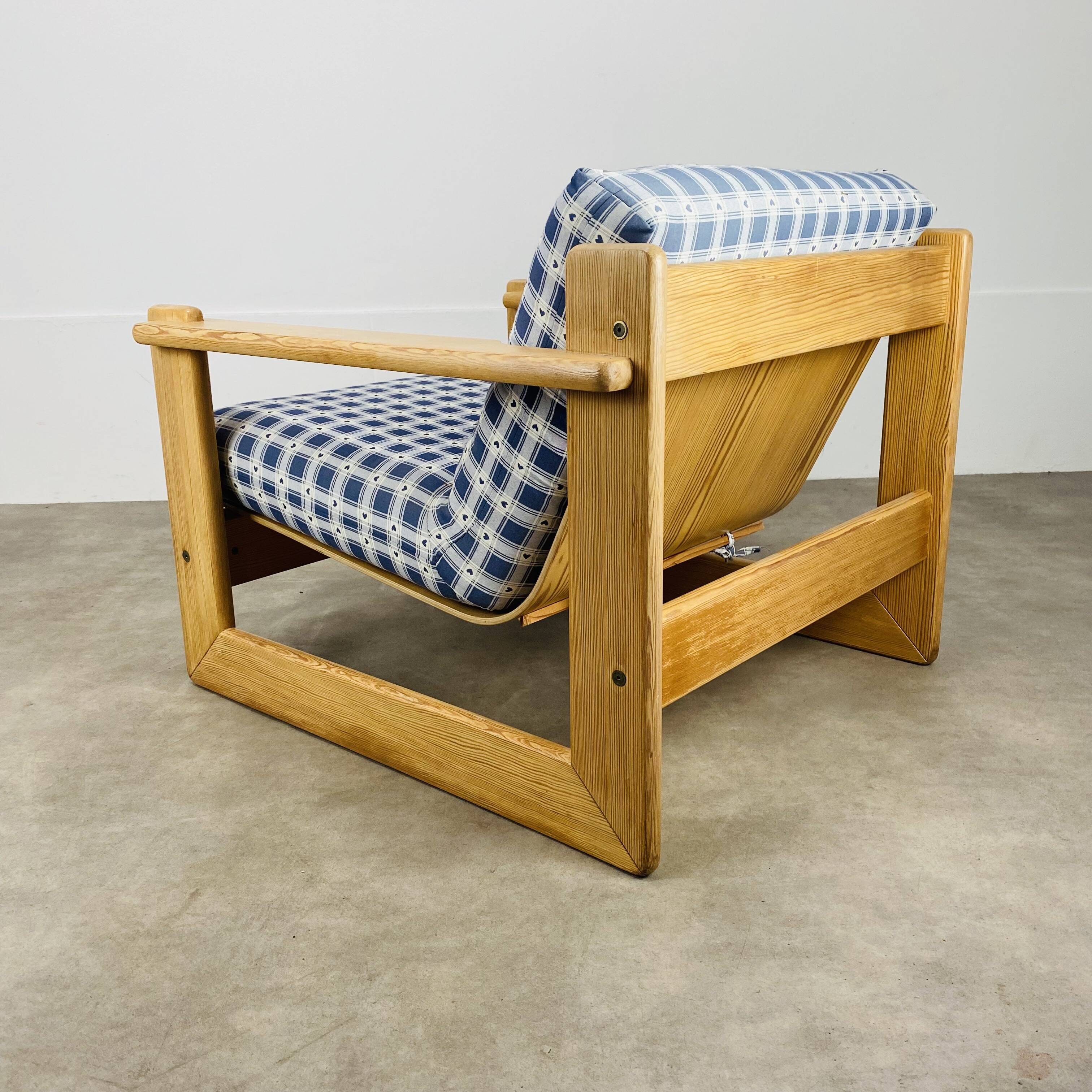 Armchair pine 70s chalet style