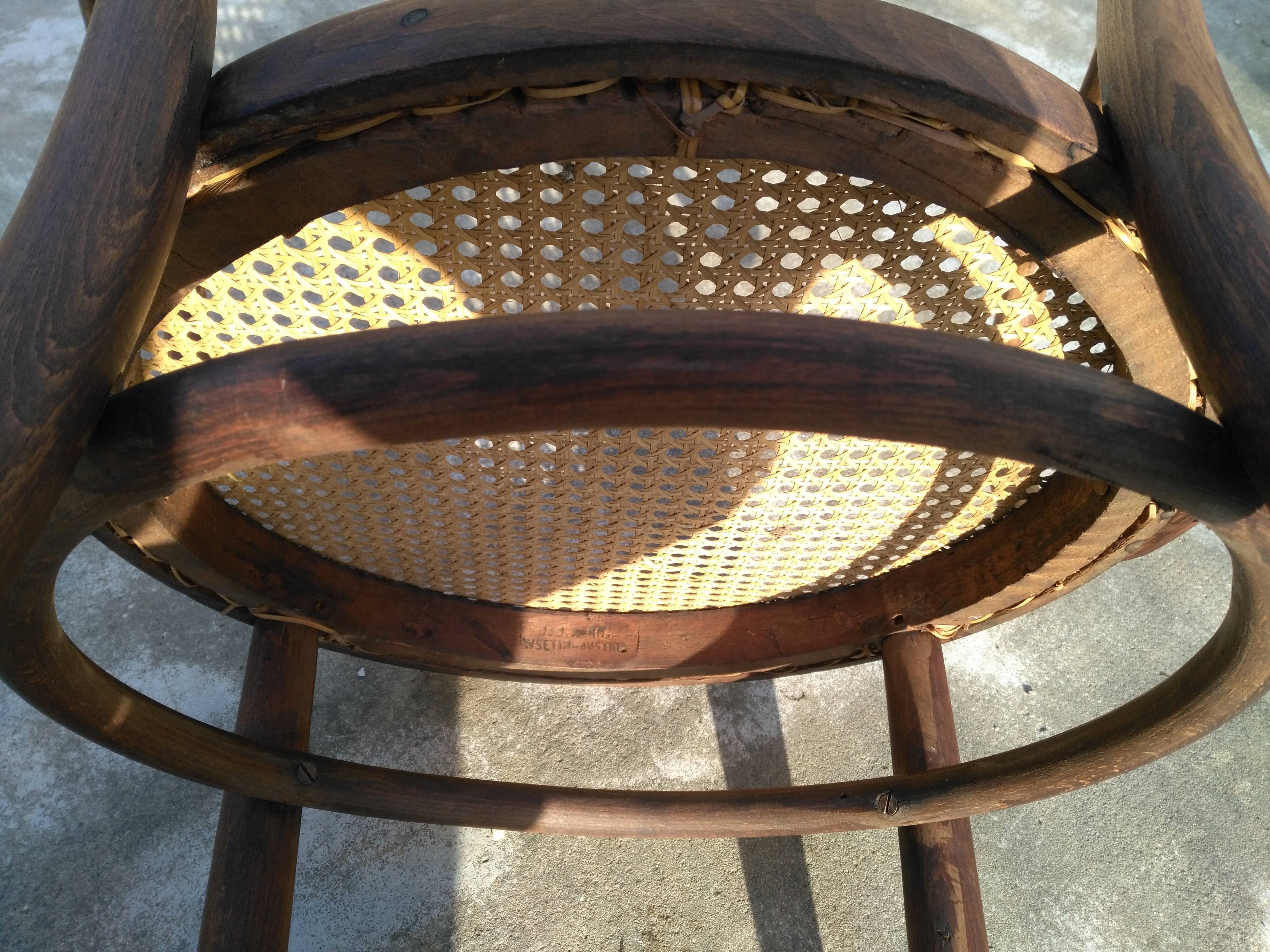 Chair J.J Kohn says "Le Corbusier"