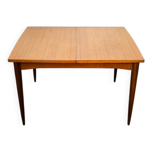 table à manger scandinave