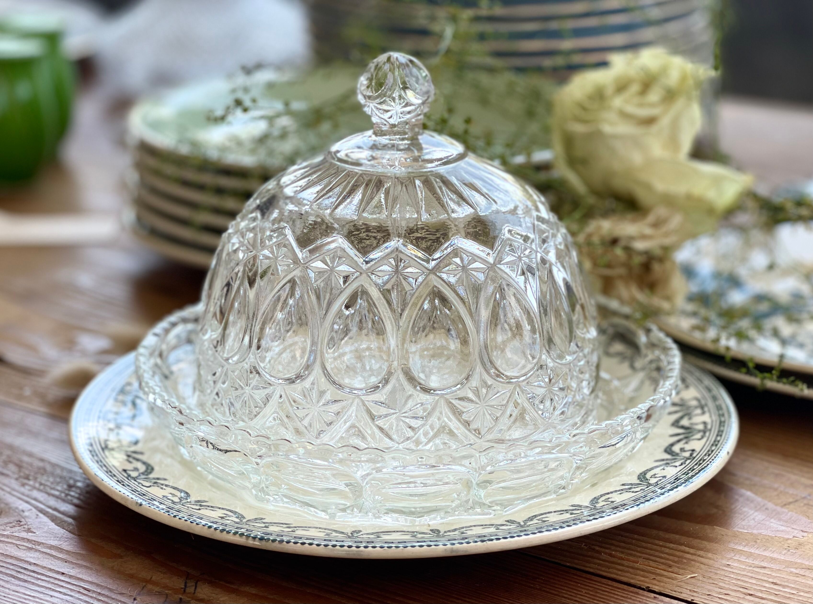 Crystal dish and bell