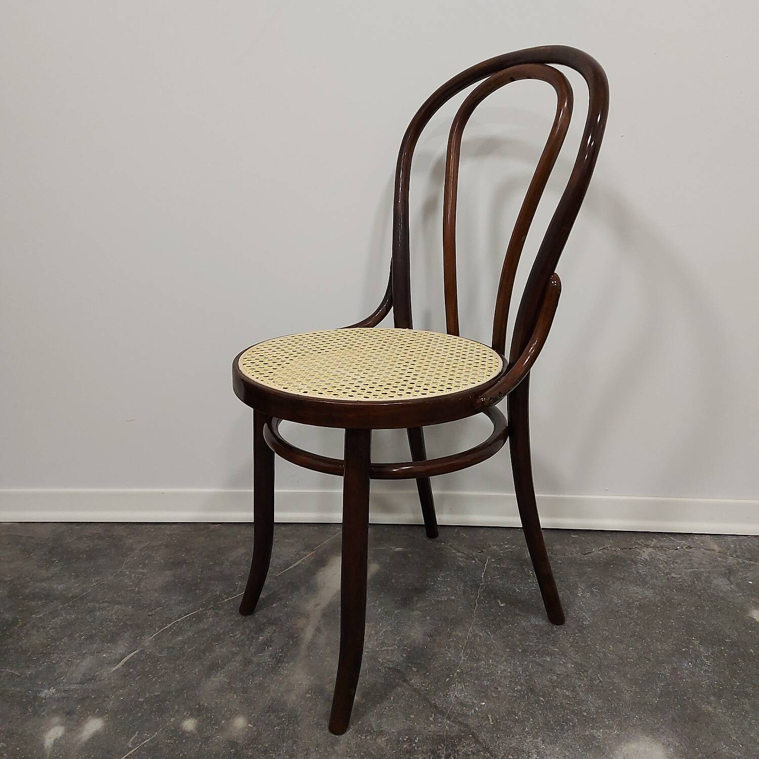 Chaise en bois courbé années 1970