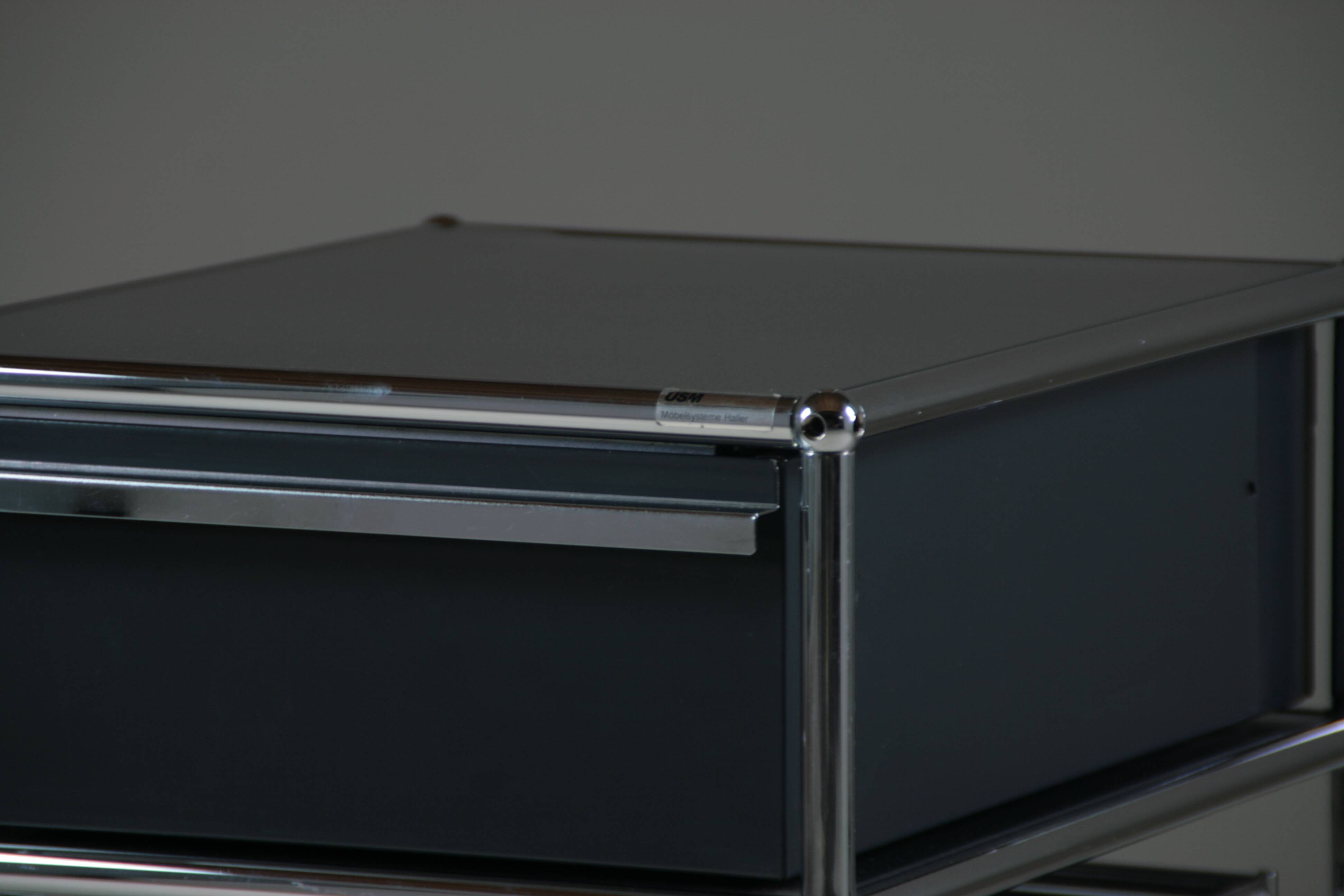 USM Haller wheeled cabinet