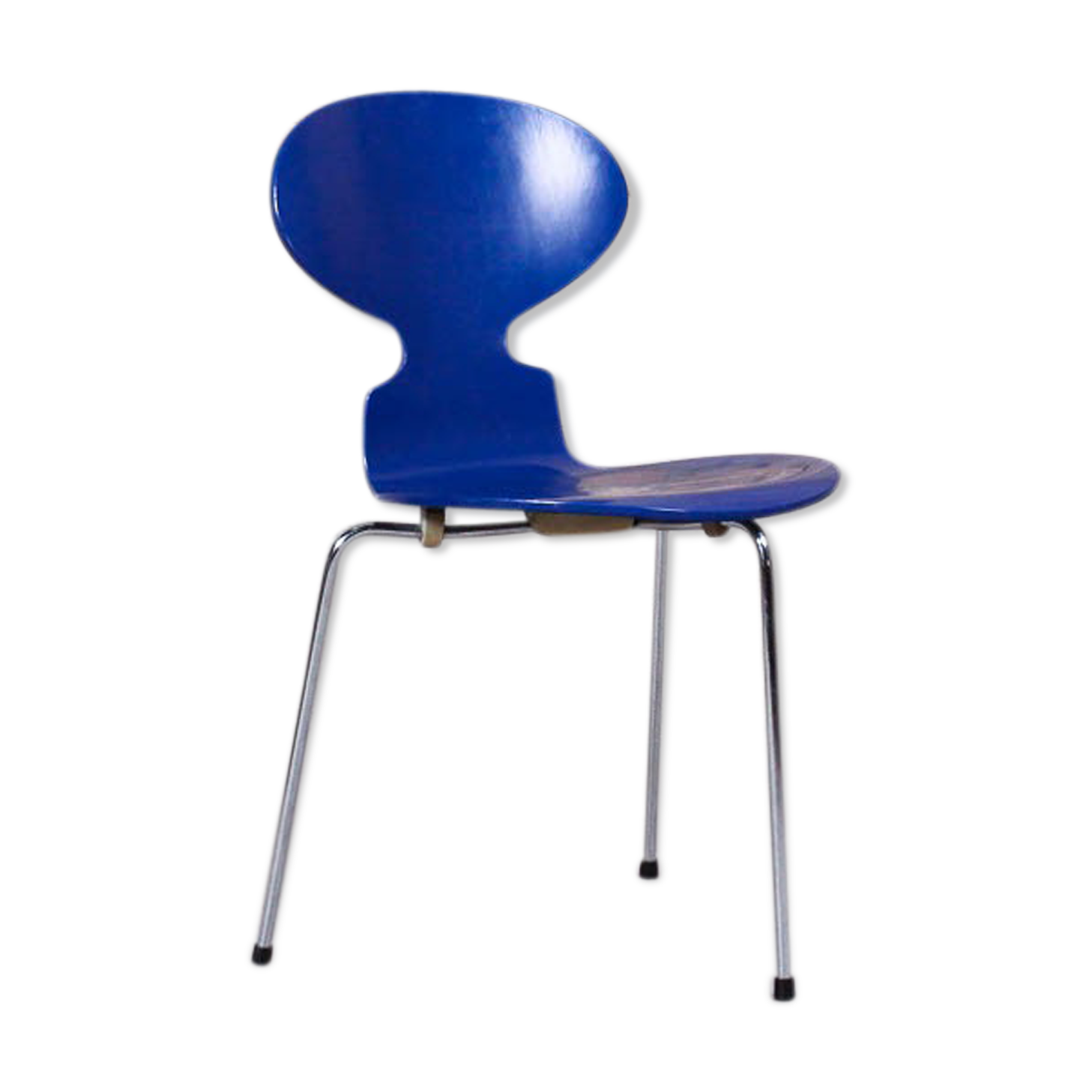 Tripod chair the Ant, n°.3100 by Arne Jacobsen for Fritz Hansen, circa 1952