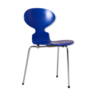 Tripod chair the Ant, n°.3100 by Arne Jacobsen for Fritz Hansen, circa 1952
