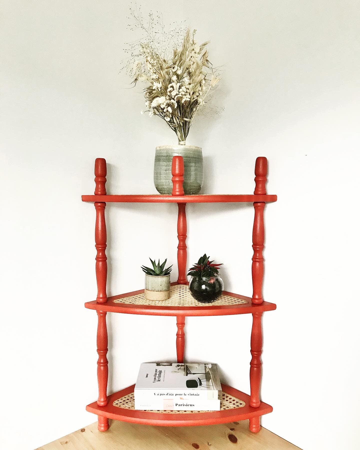 Vintage corner shelf