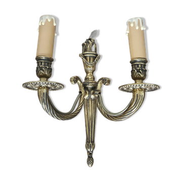 Rocaille style bronze wall lamp