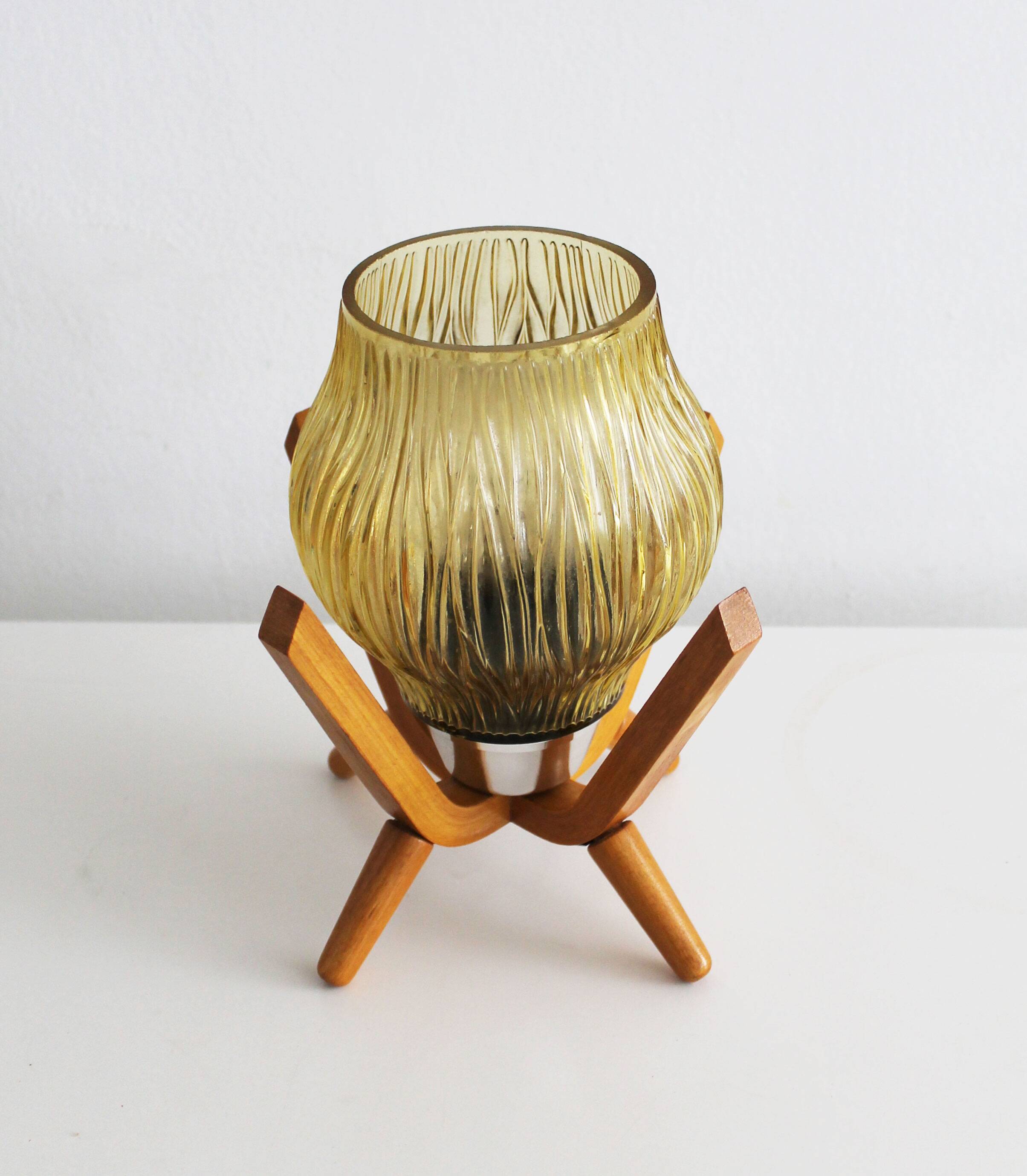 Paire de lampes de chevet vintage des années 1970 par Drevo Humpolec