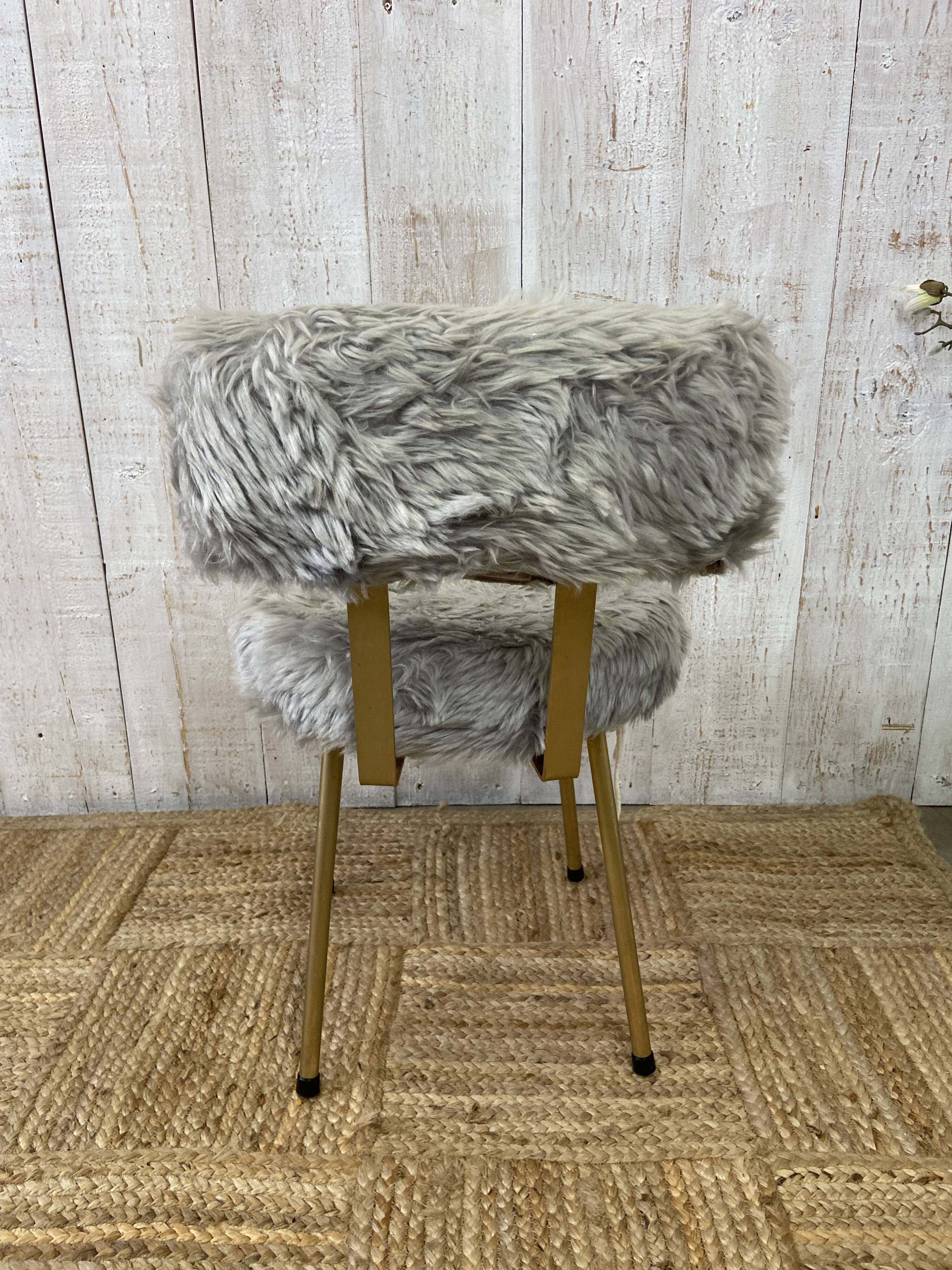 Pelfran fluffy chair