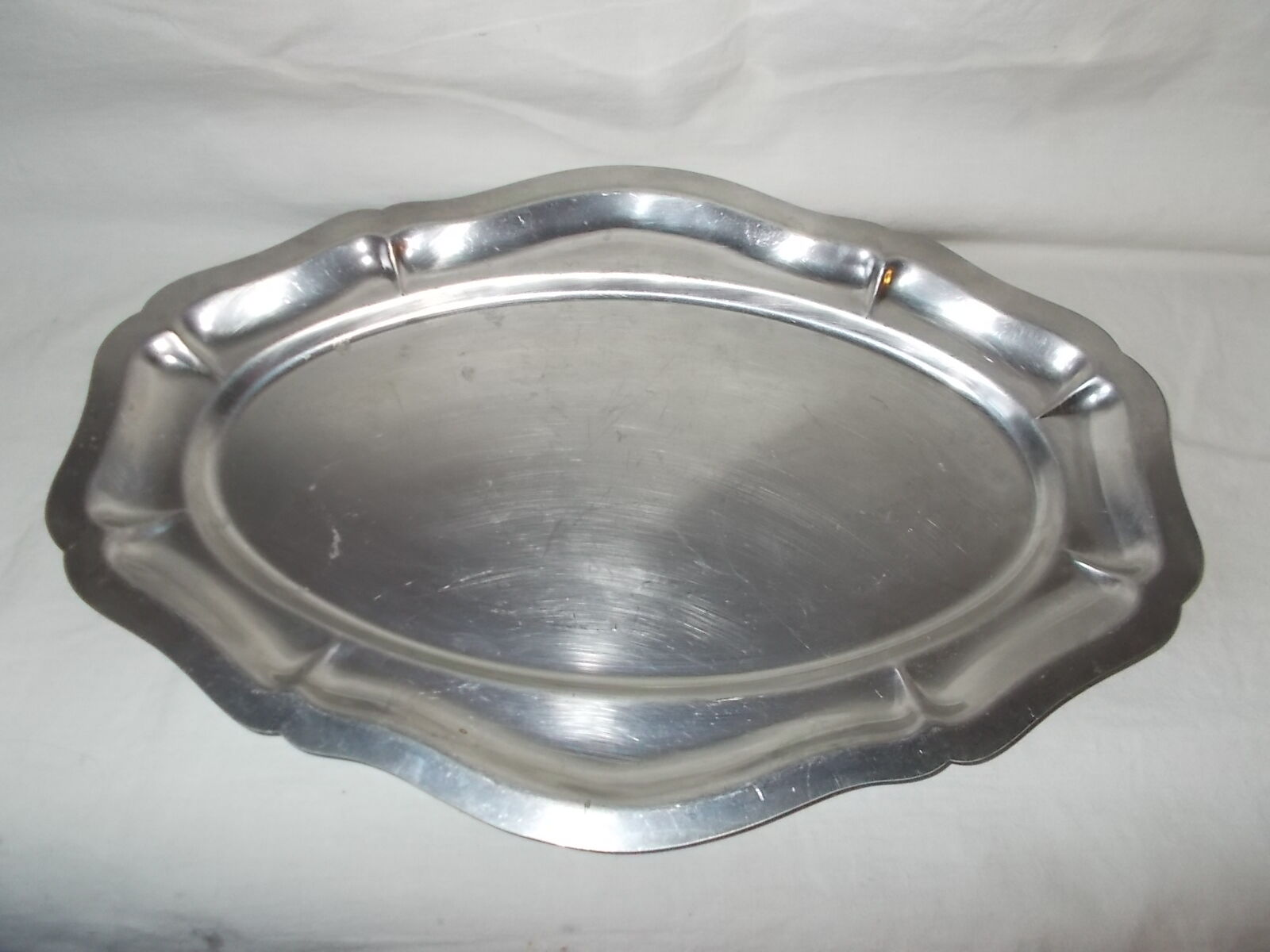 Set of 2 oval stainless steel dishes
