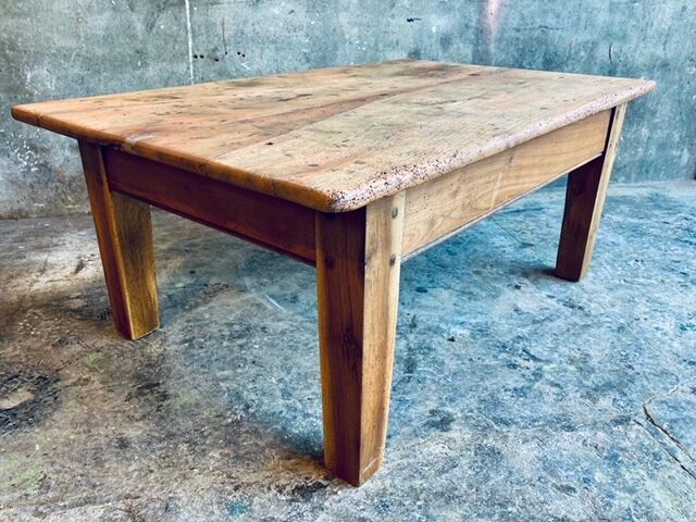 Coffee farmhouse table