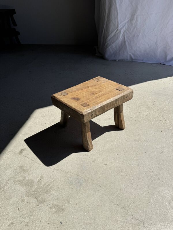 Petit stool, tabouret d'appoint en teck massif ovale wabi-sabi H25 37x27