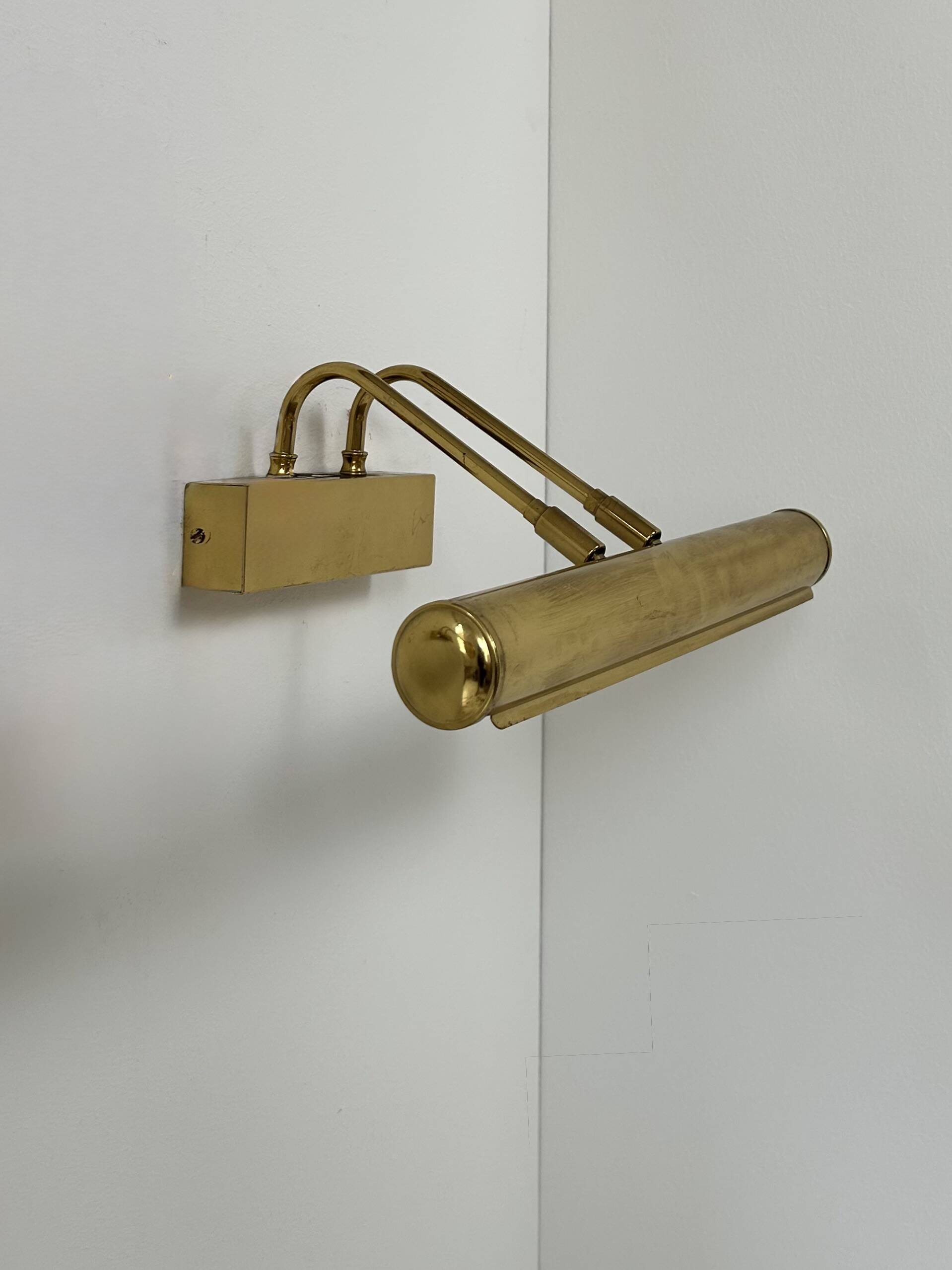 Paire d'appliques vintages orientable en laiton patiné, France, 1970