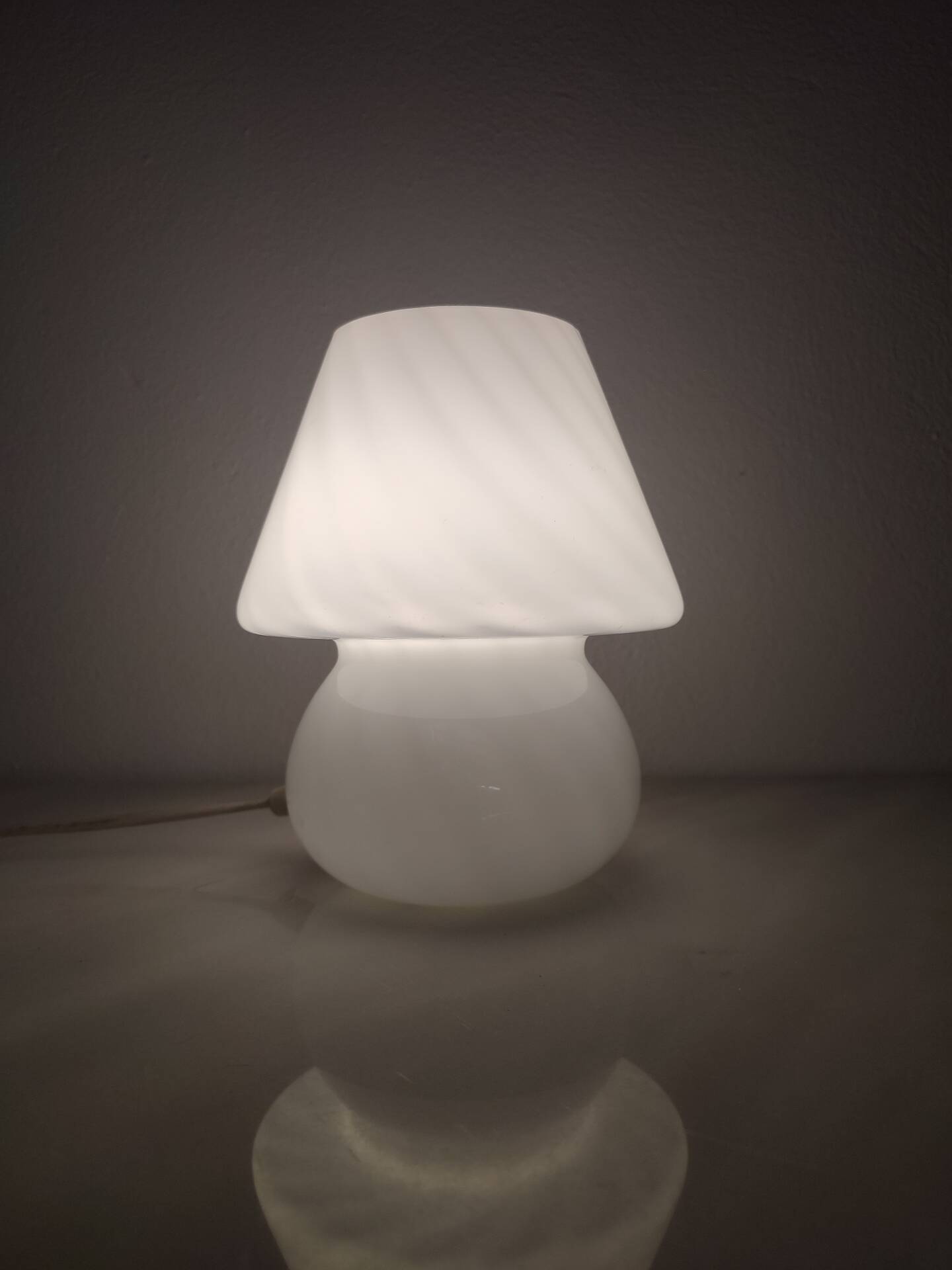 Lampe de table champignon en verre de Murano vintage