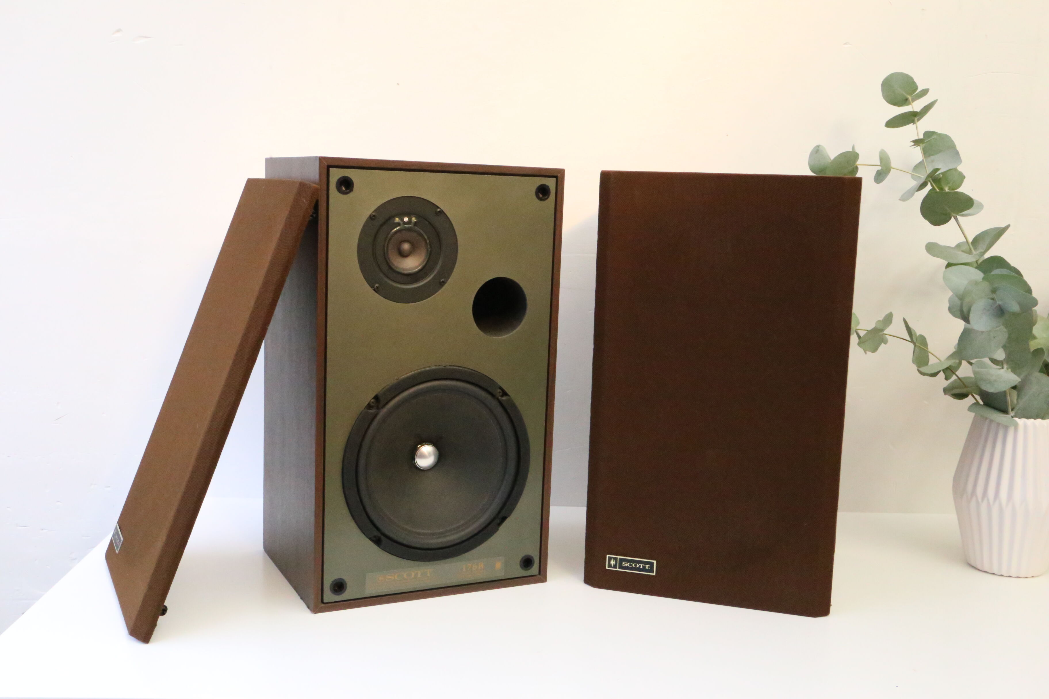Scott s176b acoustic speakers, real vintage, made in Belgium