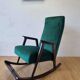 Chaise à bascule vintage des années 50.