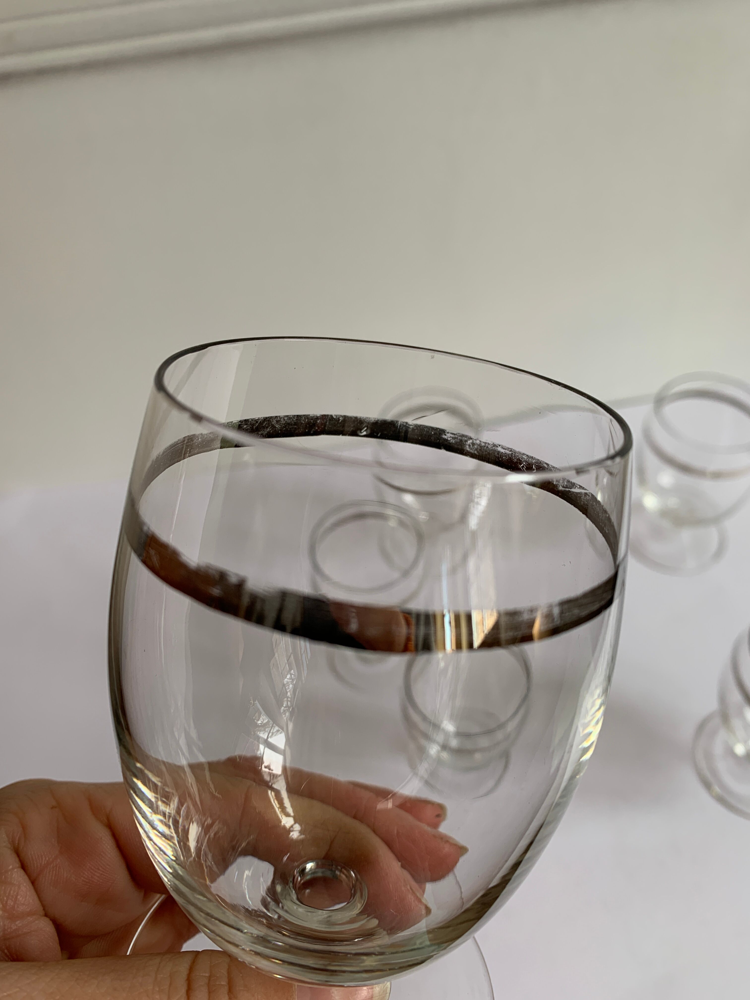 6 crystal wine glasses