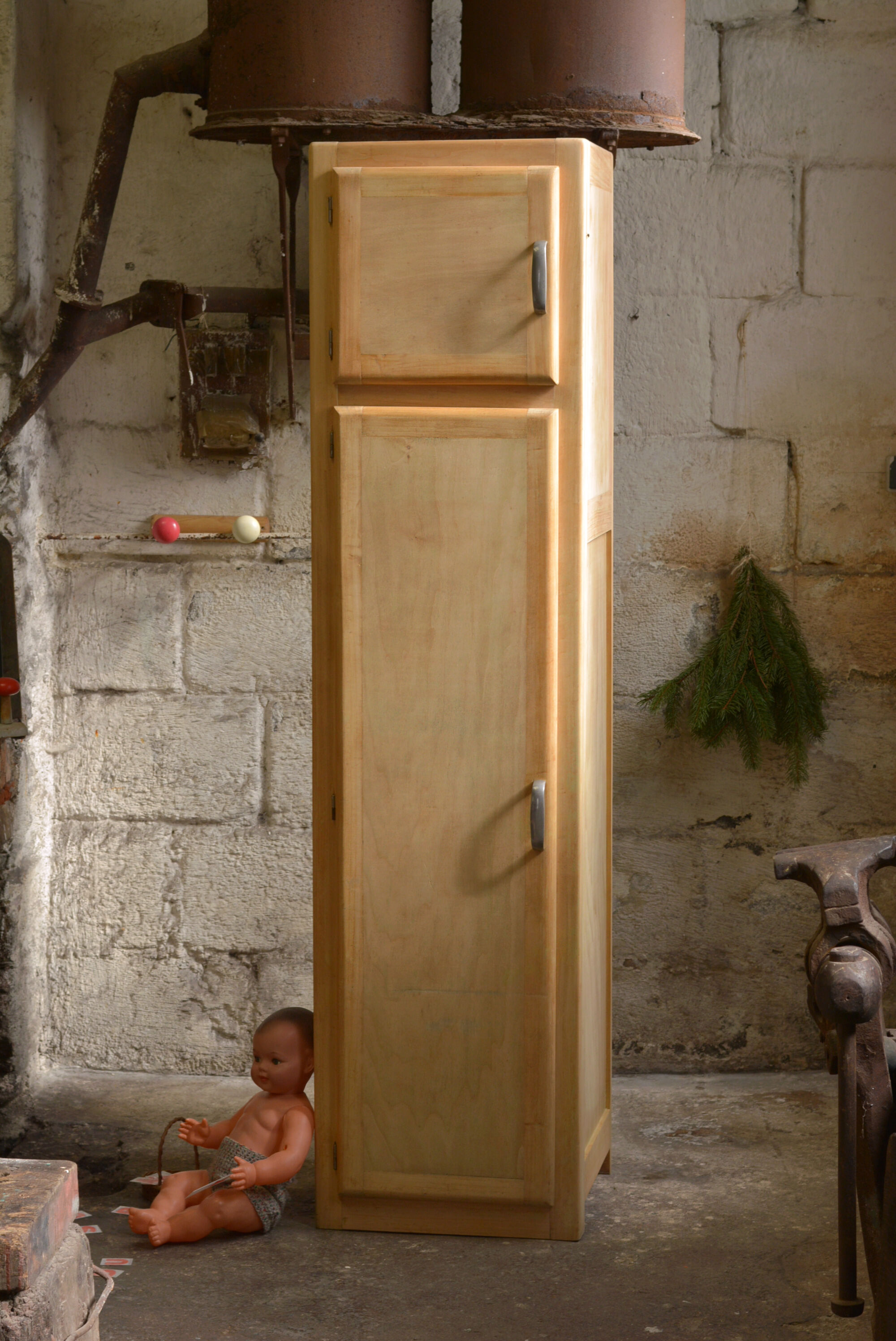 Vestiaire en bois pour enfant