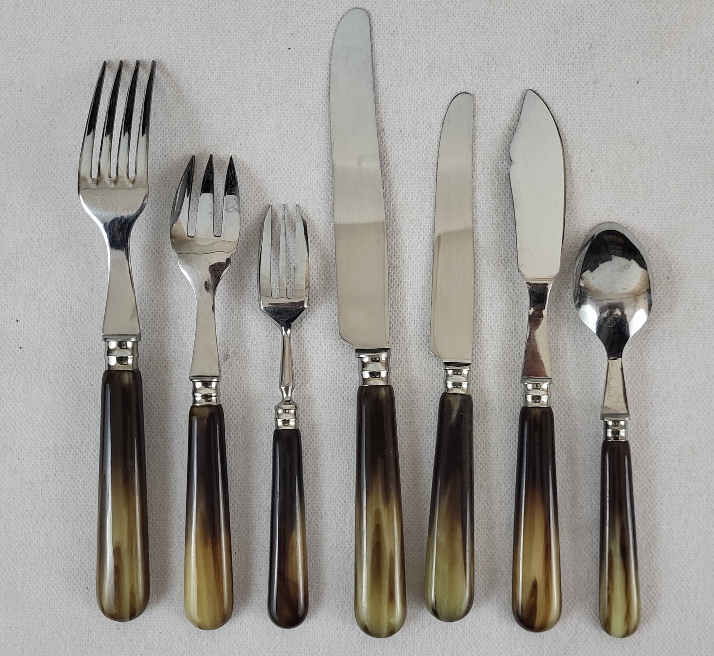 105 piece cutlery set