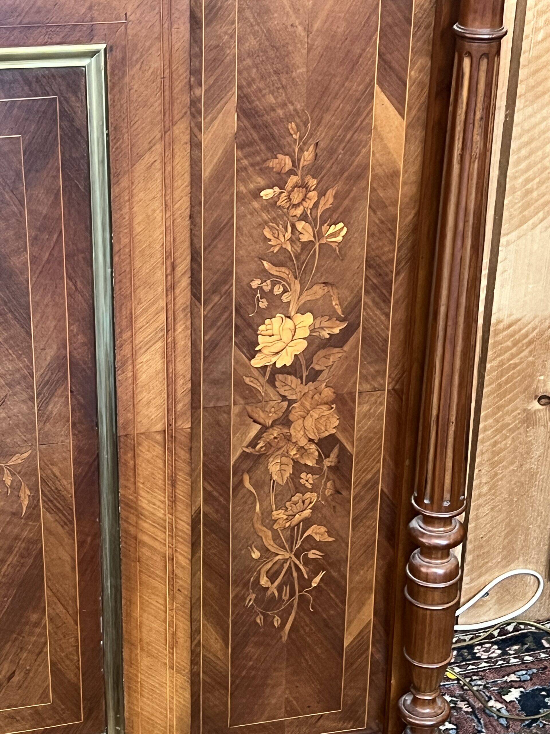 Napoleon III sideboard, rosewood and floral marquetry, 19th century