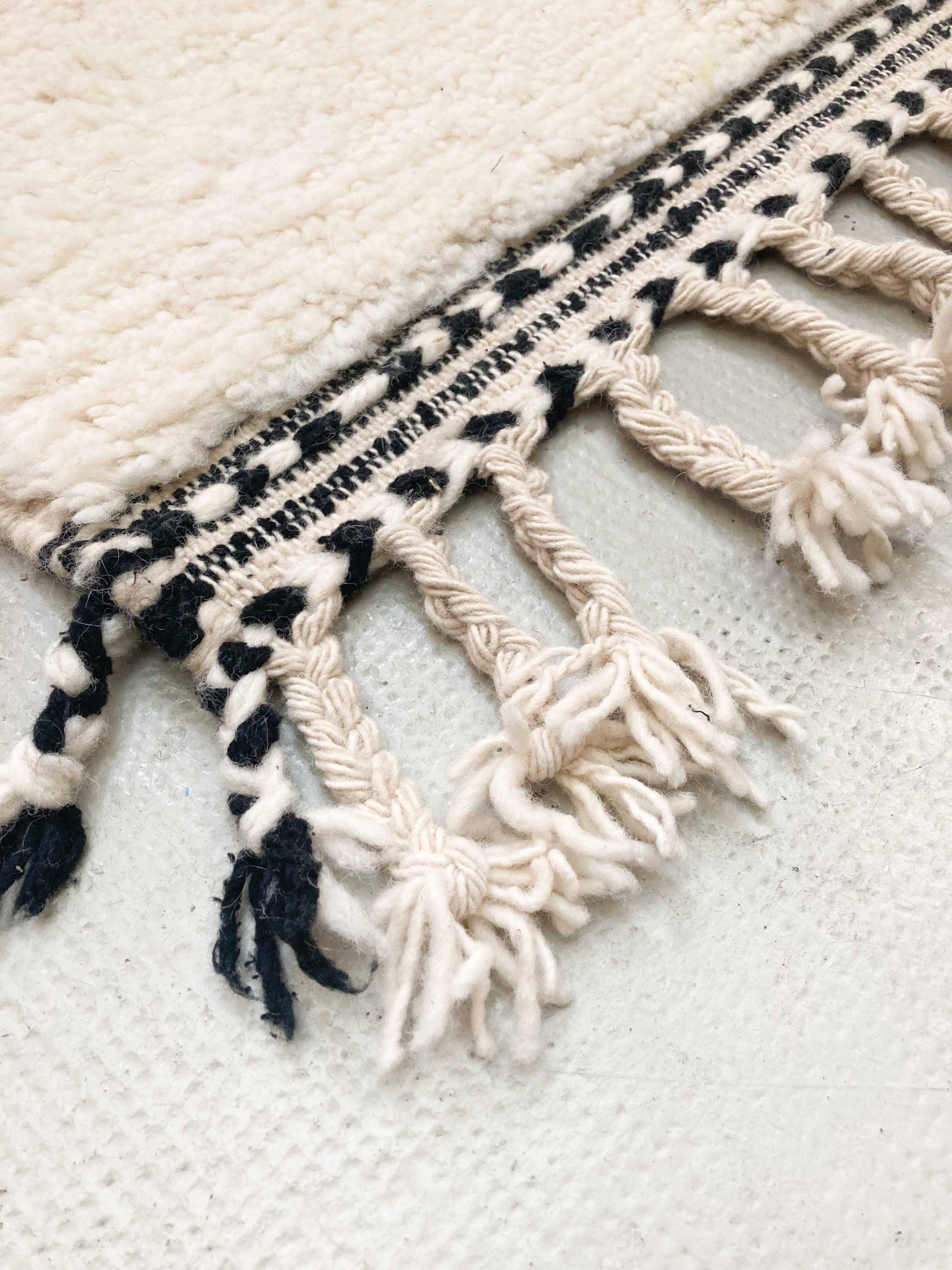 Authentic Moroccan Berber Beni Ouarain rug with colorful patterns 1.47x1.08m