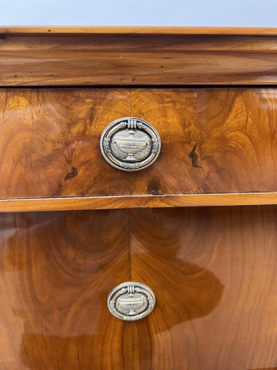 Biedermeier Commode in Cherry Veneer and Brass, Germany, 1820s