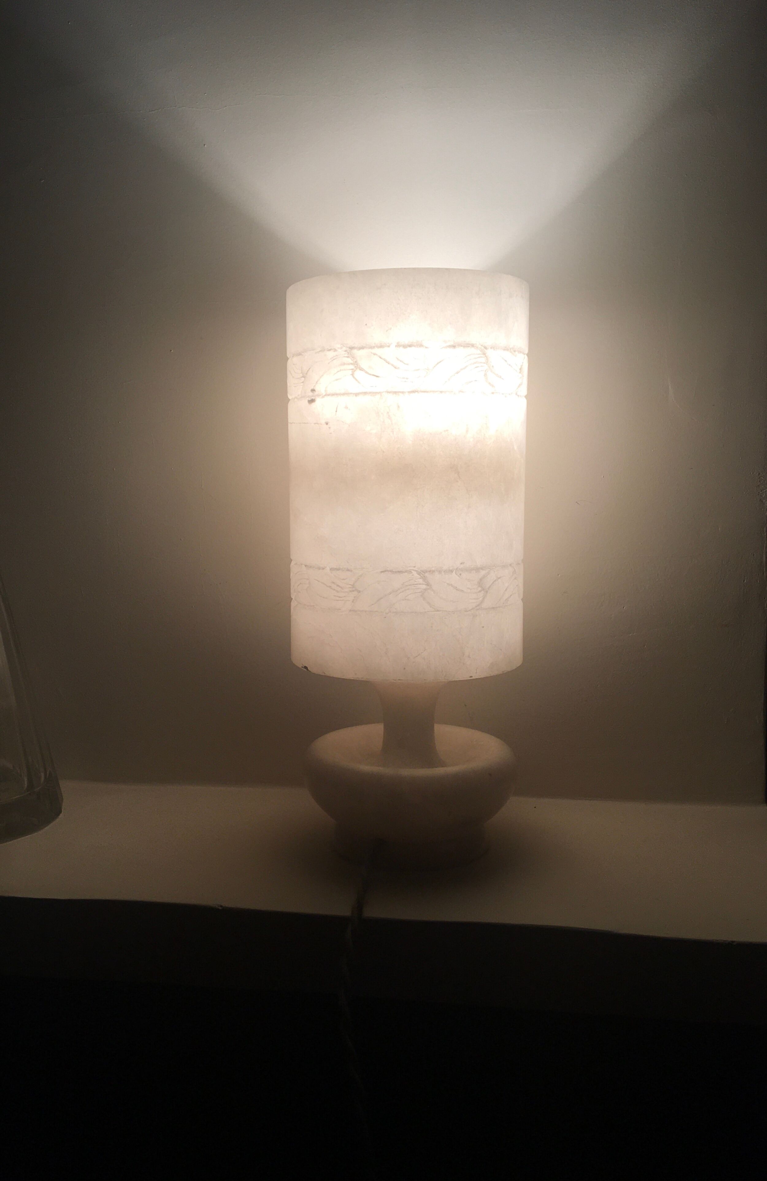 Alabaster lamp with fabric cable and vintage accessories