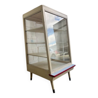 Comptoir de magasin en bois vintage, vitrine, étagère