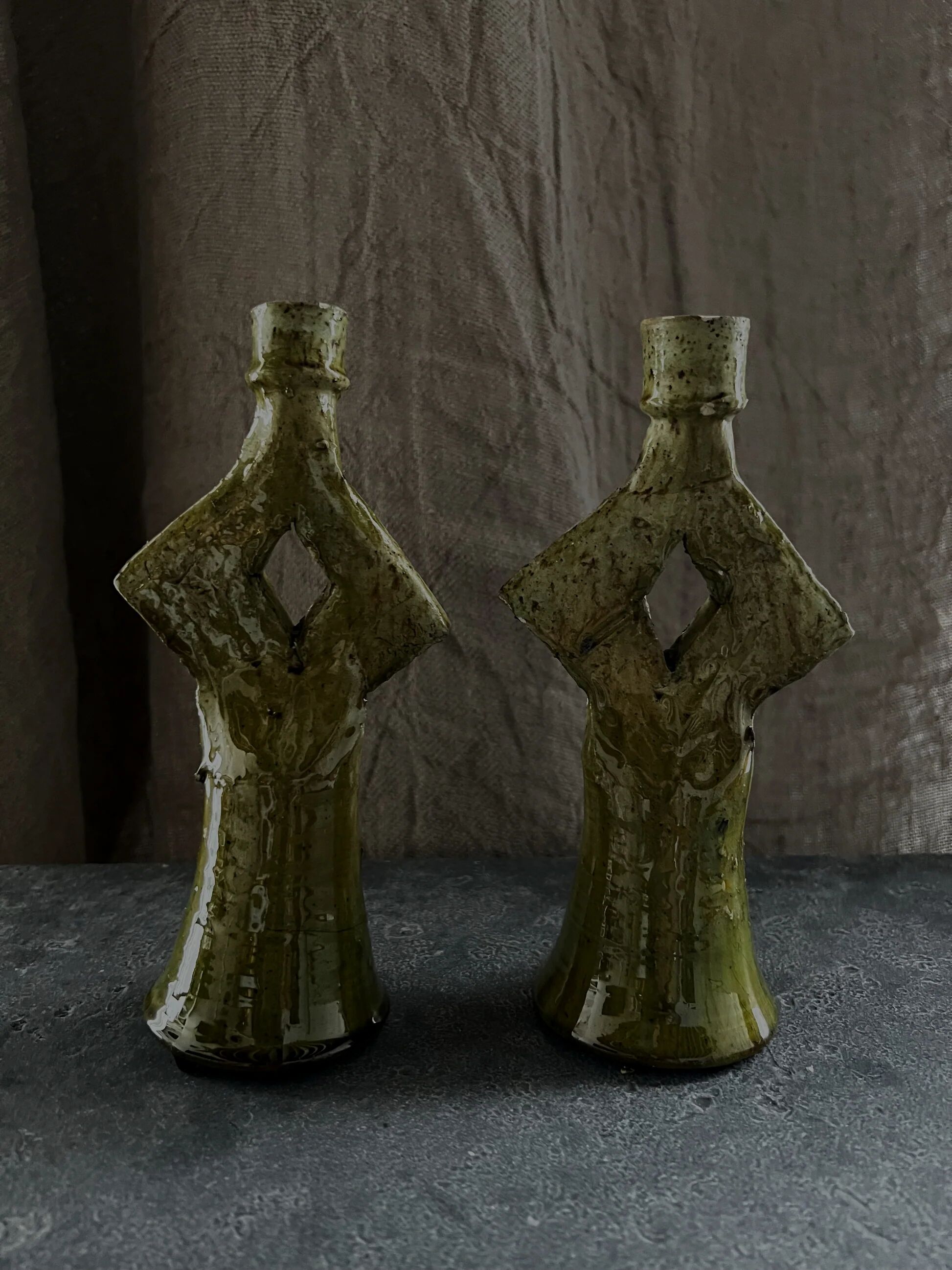 Pair of candlesticks H.21cm