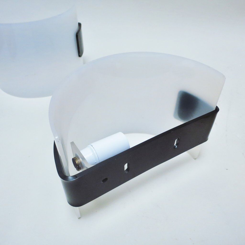 Pair of Guzzini year 70s wall light