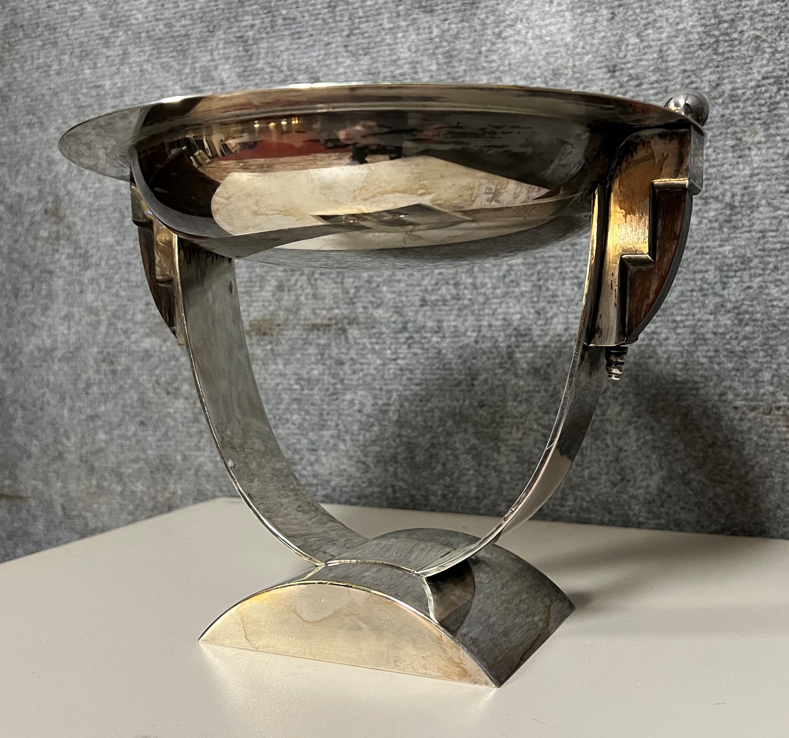 Atypical shaped centerpiece in silver and ebony metal Art Deco era