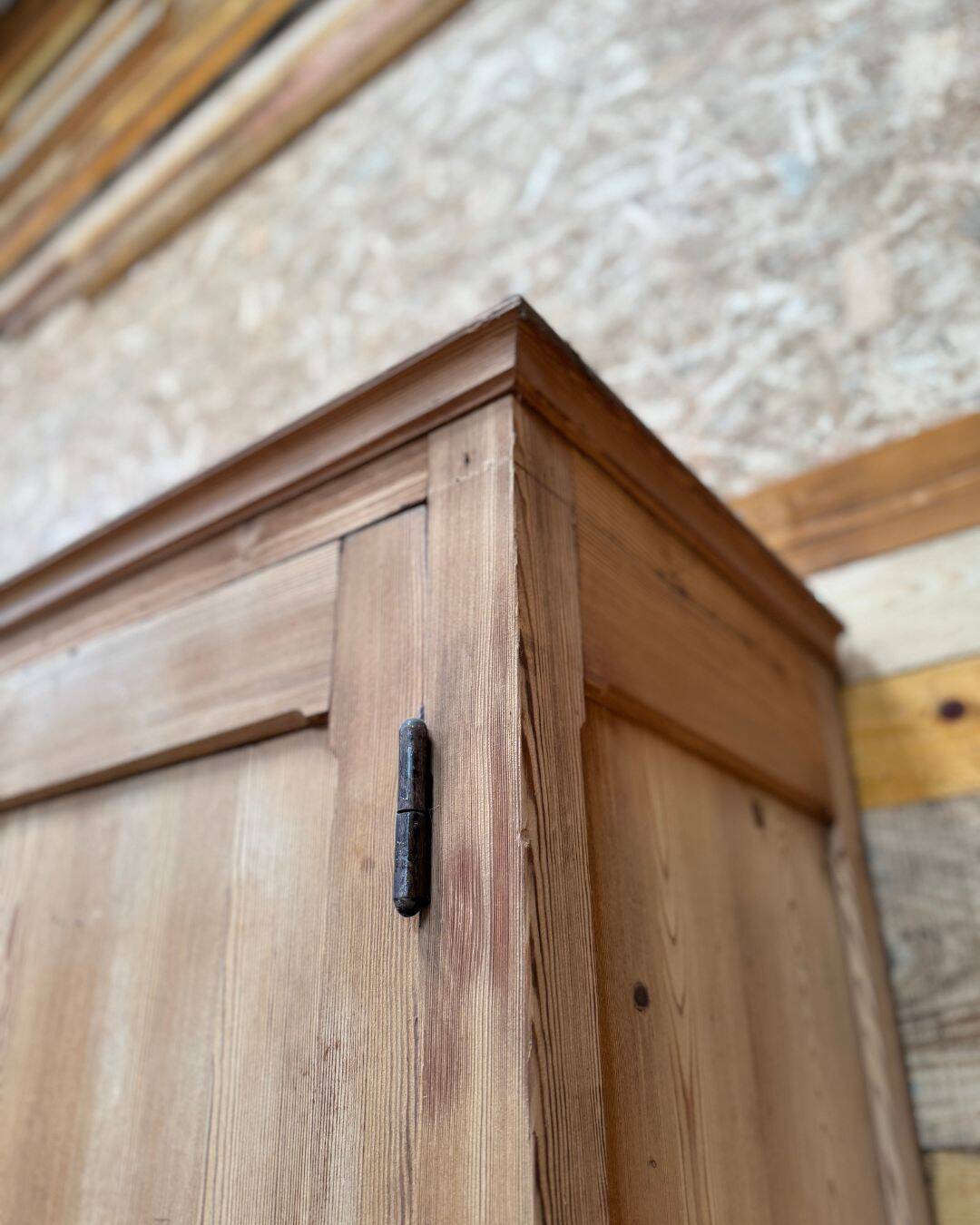 Armoire Parisienne