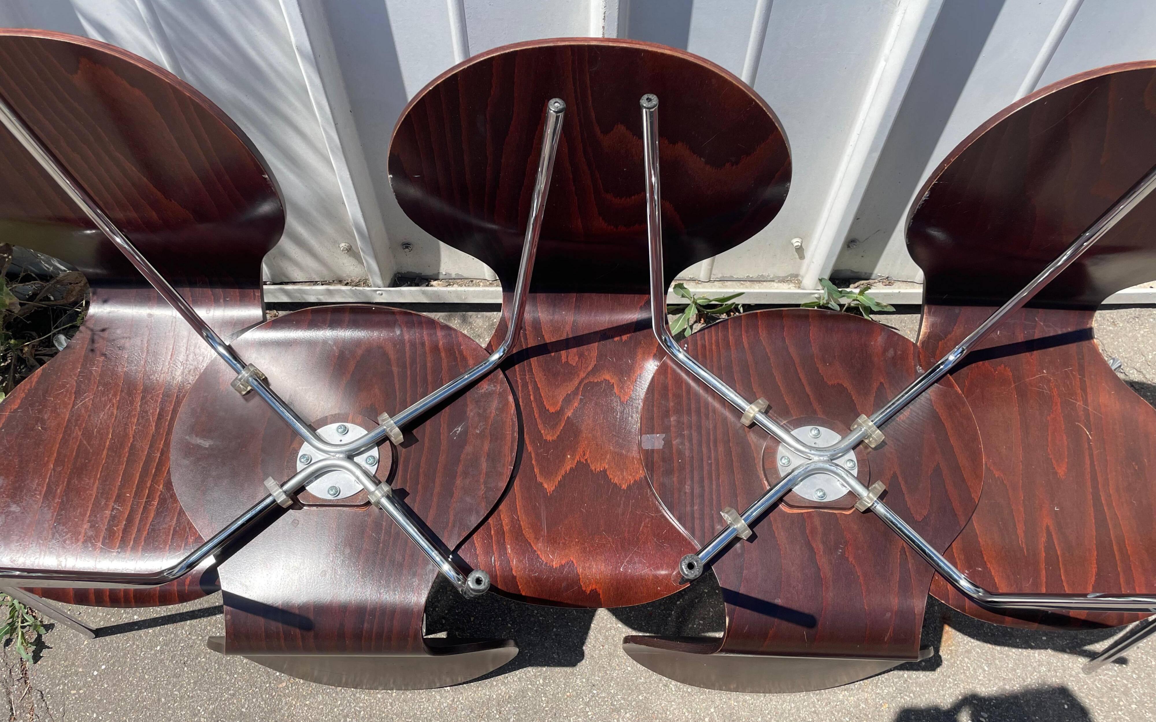 Set of 5 TON bistro chairs