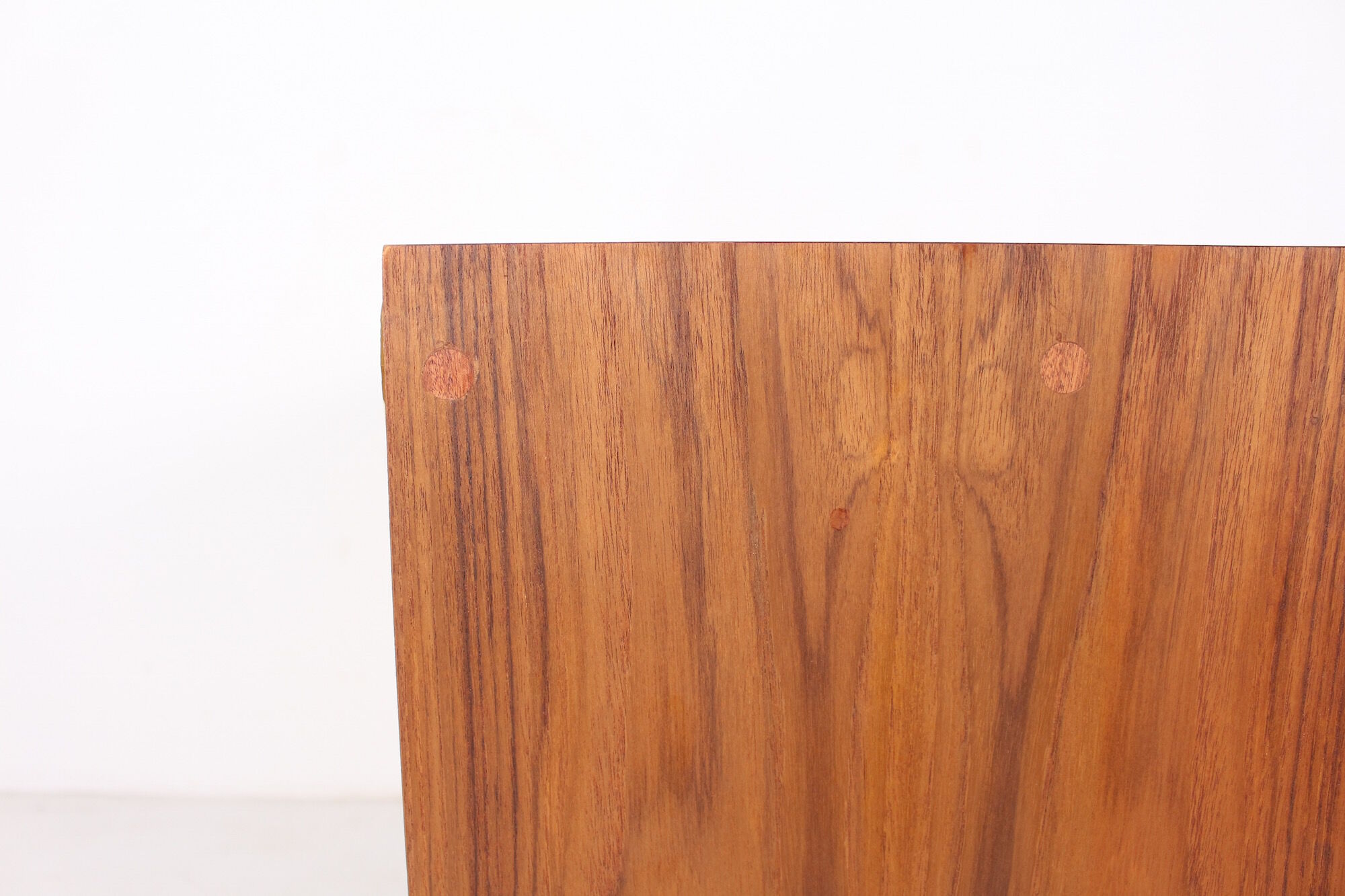 Two-door modernist buffet