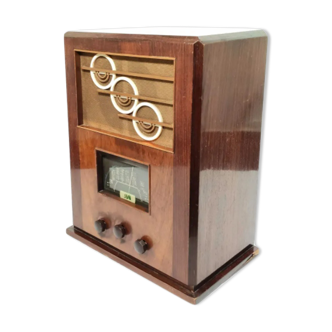 Vintage Bluetooth radio: Pathé 6 from 1936