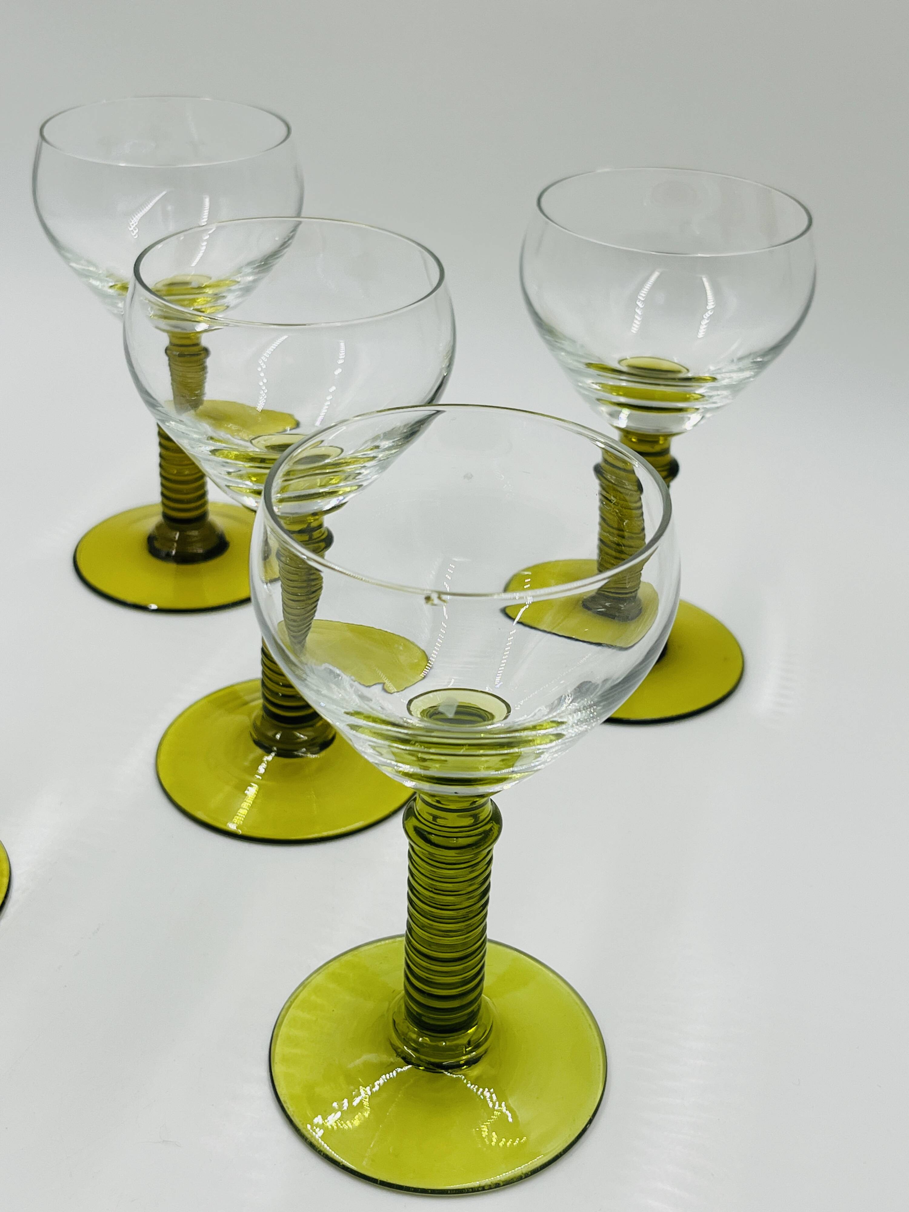 Lot de 5 verres à vin Roemer verts