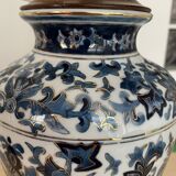 Chinese porcelain table lamp
