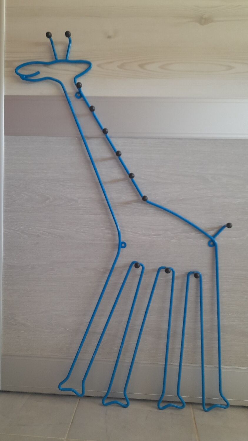 Coat rack child giraffe