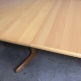 Table à manger extensible Skovby design danois