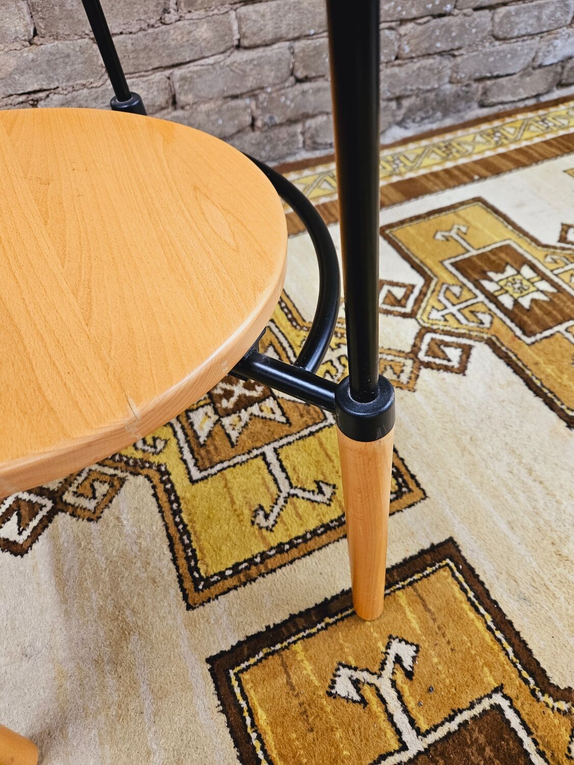Paire de chaises années 80