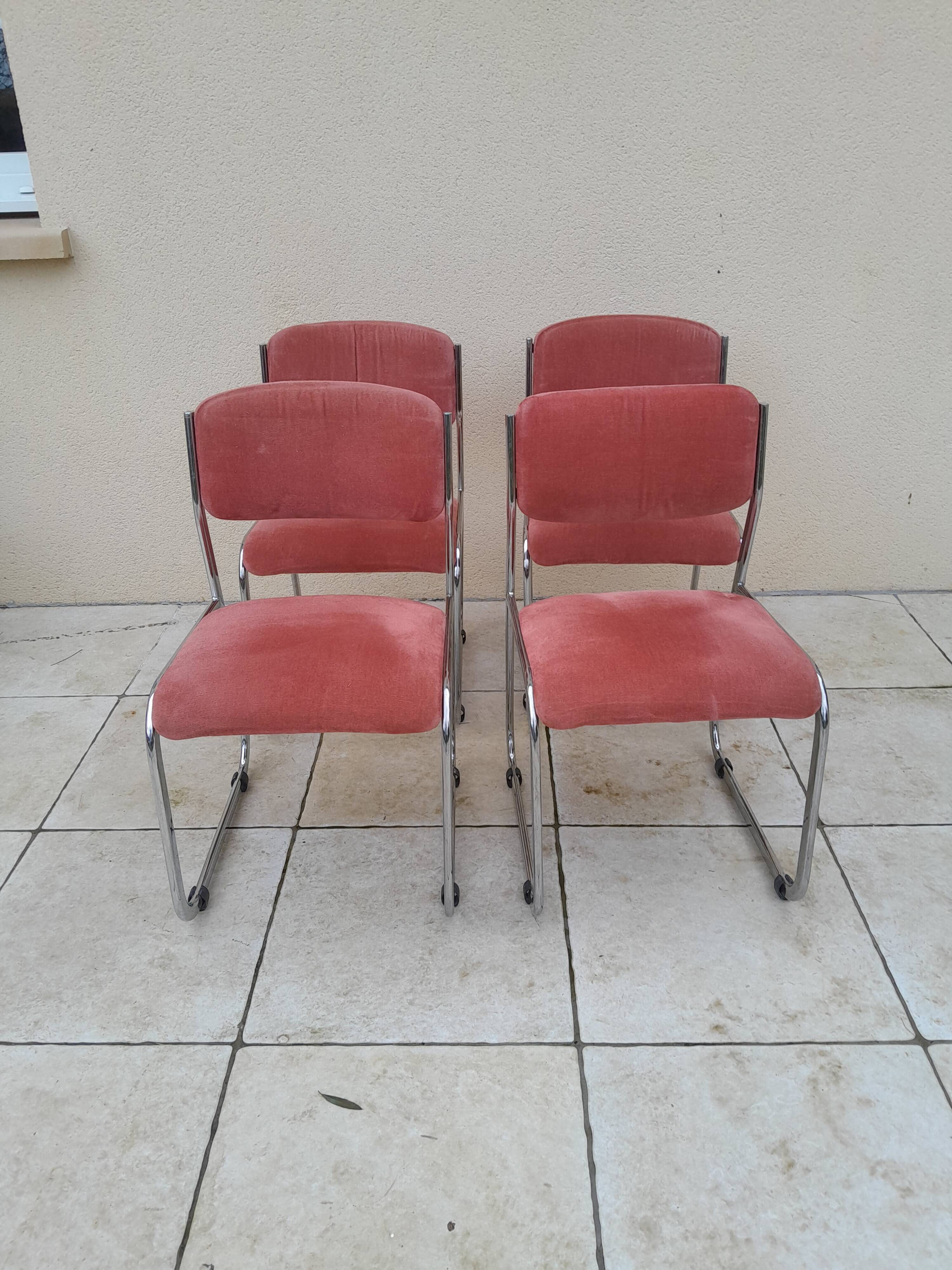 4 vintage chrome chairs from the 70s