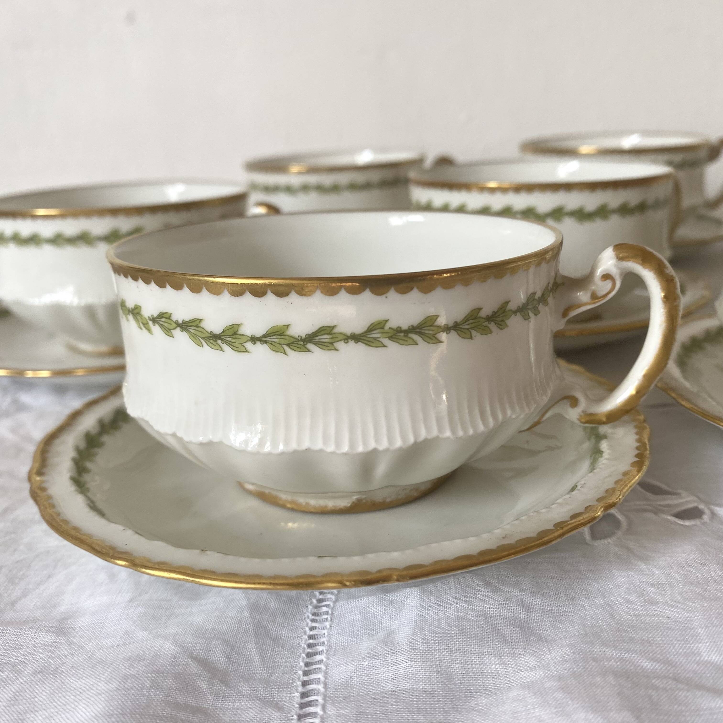 Limoges porcelain cups and saucers - Perrier Paris early 20th century