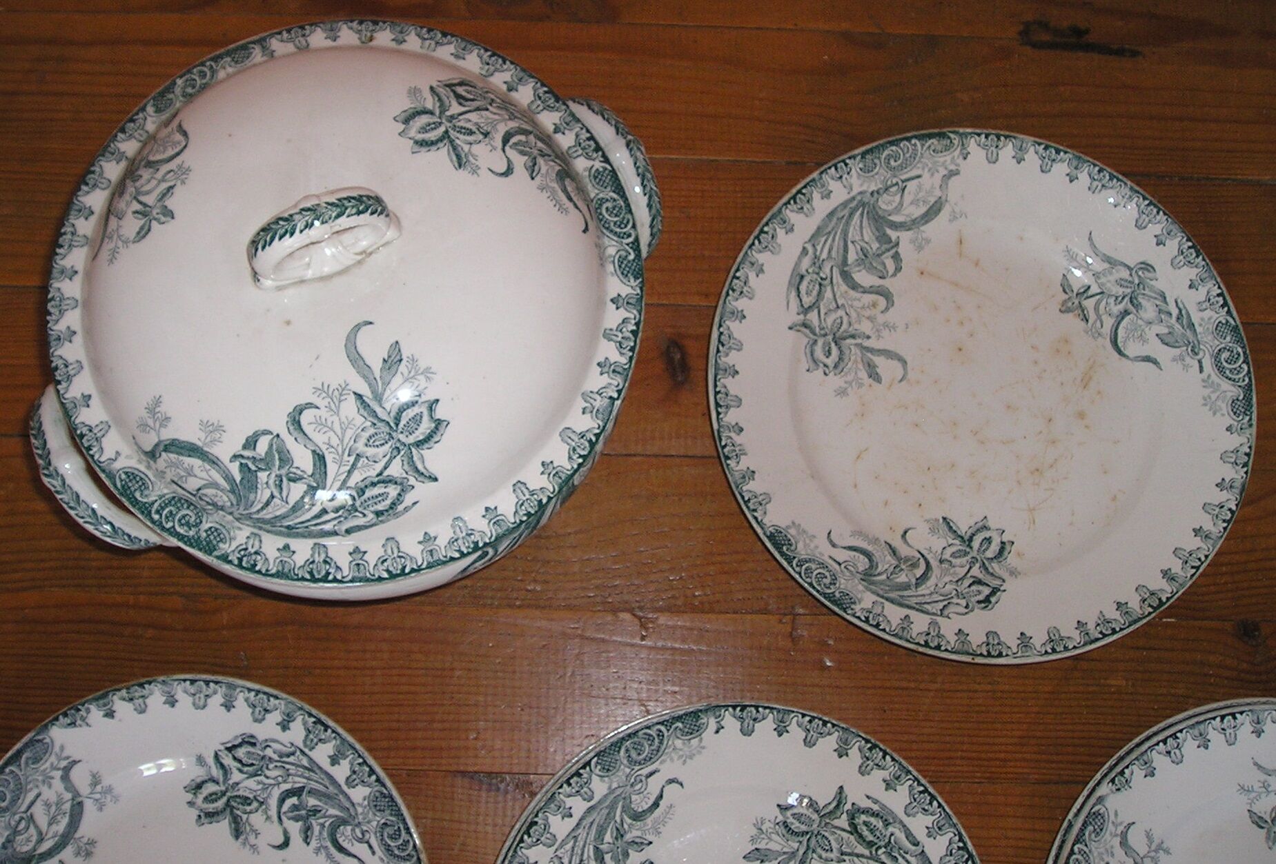 Service 6 people in faience art nouveau ste amandinoise model iris