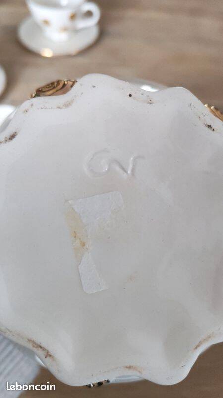 Tea Service WHAT'S VINCENT – White Porcelain & Gold Dots – 12 pieces