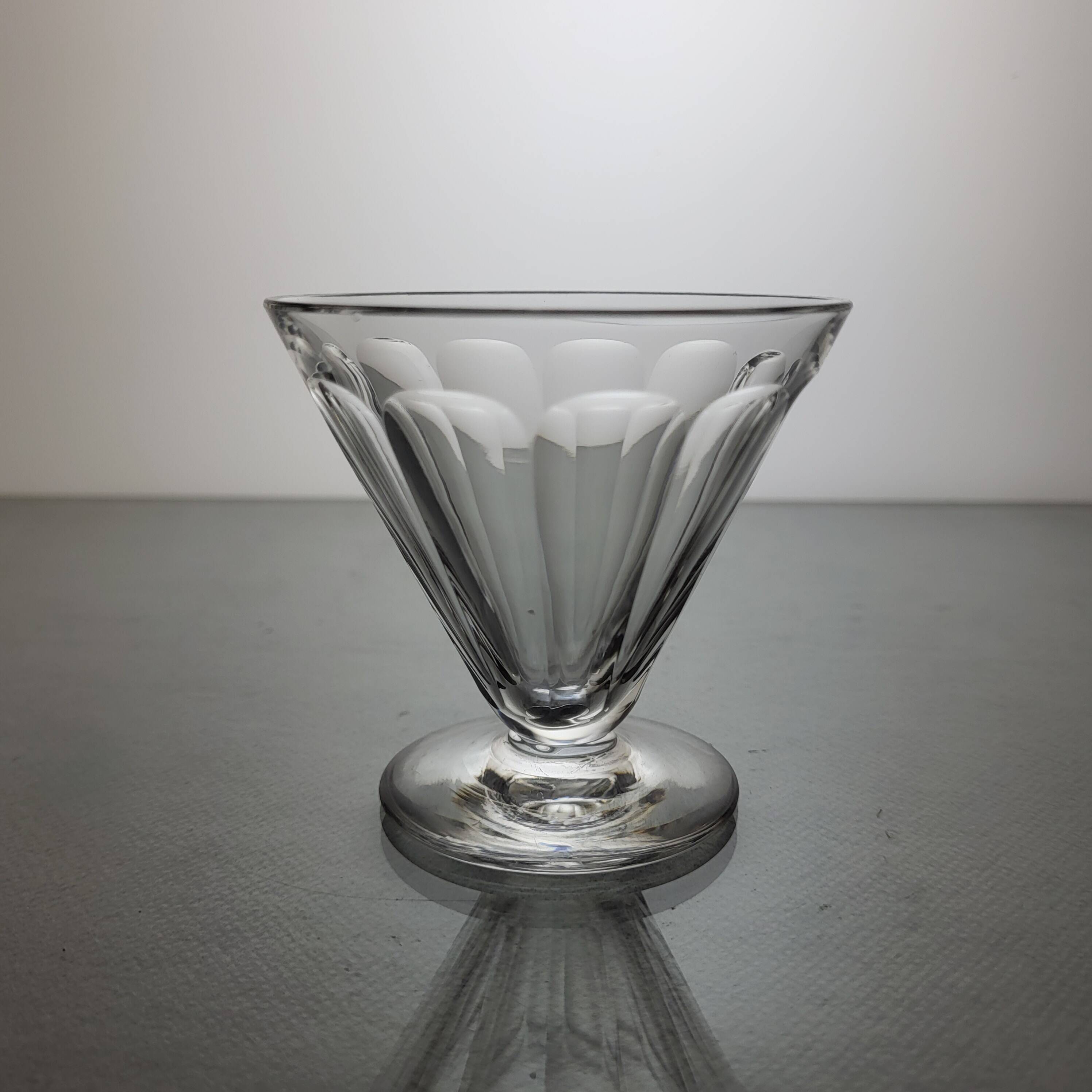 24-piece service in Baccarat crystal model Rex 1920-30's