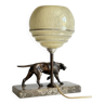 Lampe art déco sur marbre chien à l'affut