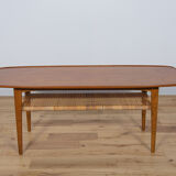 Table basse danoise en teck et rotin du milieu du siècle, années 1960