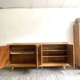 Sideboard with compass feet