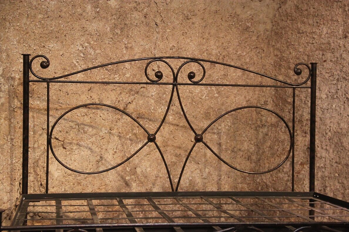 Wrought iron bed 1m80
